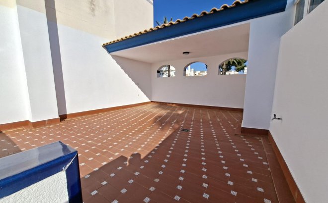 Resale - Bungalow -
Orihuela Costa - Villamartín-las Filipinas