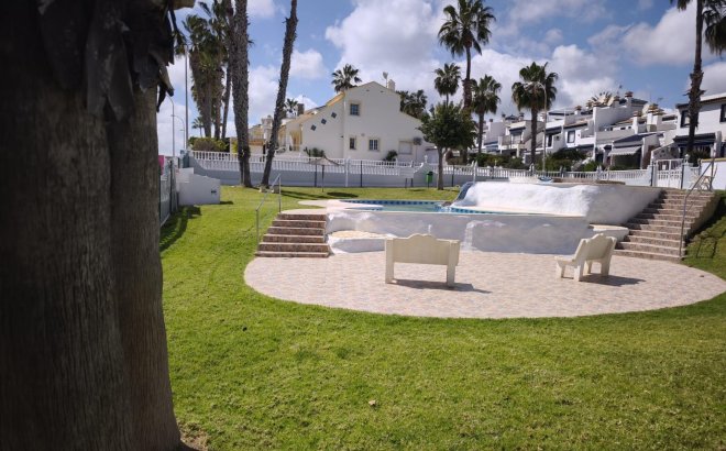 Resale - Bungalow -
Orihuela Costa - Villamartín-las Filipinas
