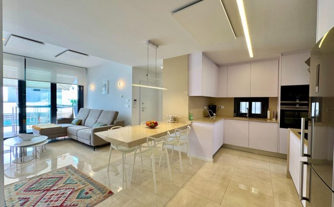 Resale - Villa -
San Miguel de Salinas - Bellavista