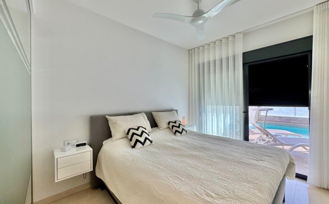 Resale - Villa -
San Miguel de Salinas - Bellavista