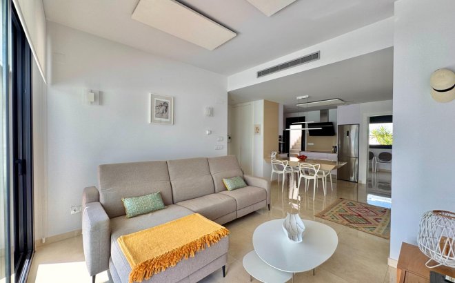 Resale - Villa -
San Miguel de Salinas - Bellavista
