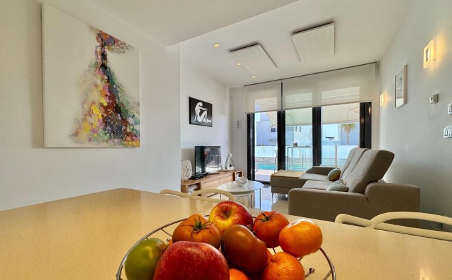 Resale - Villa -
San Miguel de Salinas - Bellavista