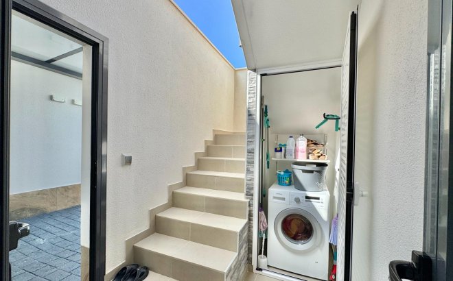 Resale - Villa -
San Miguel de Salinas - Bellavista
