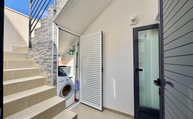 Resale - Villa -
San Miguel de Salinas - Bellavista