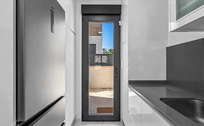 Resale - Villa -
Torrevieja - Costa Blanca