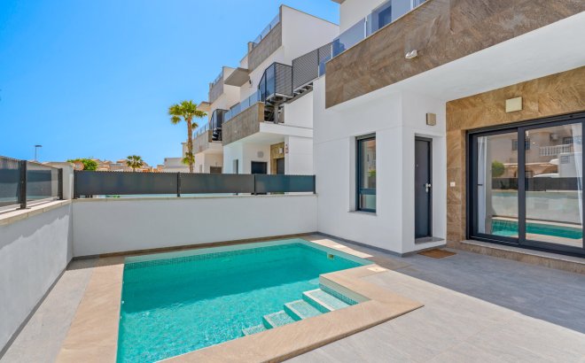 Resale - Villa -
Torrevieja - Costa Blanca