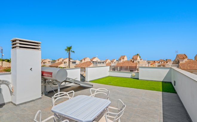 Resale - Villa -
Torrevieja - Costa Blanca