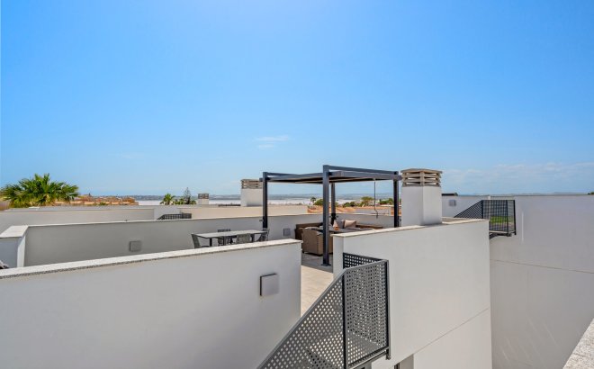 Resale - Villa -
Torrevieja - Costa Blanca