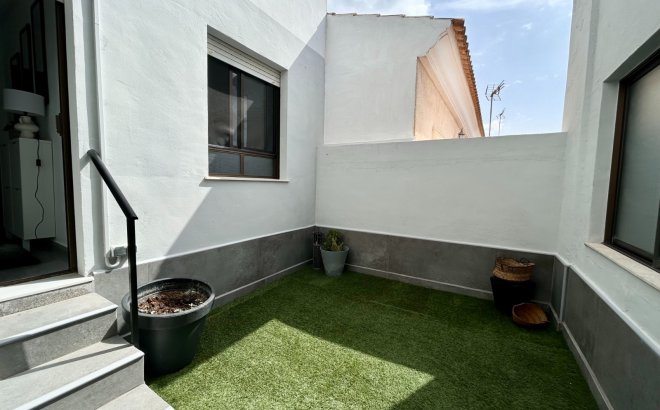 Resale - Apartment -
Torremendo - Costa Blanca