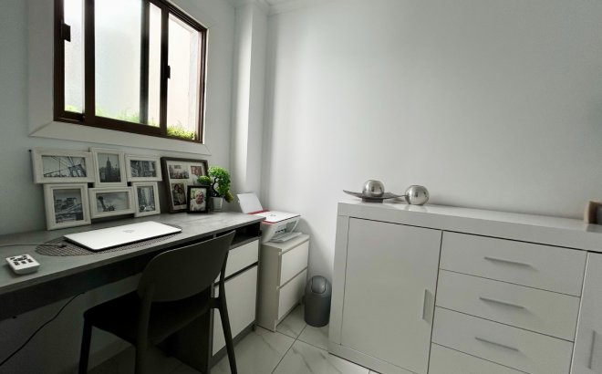 Resale - Apartment -
Torremendo - Costa Blanca