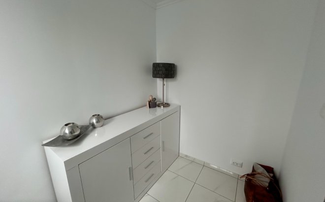 Resale - Apartment -
Torremendo - Costa Blanca