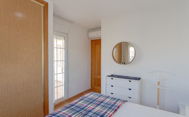 Resale - Villa -
Pilar de la Horadada - Costa Blanca