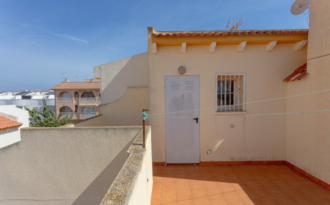Resale - Villa -
Pilar de la Horadada - Costa Blanca