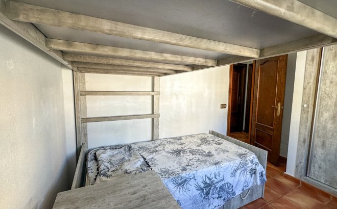 Resale - Town House -
San Miguel de Salinas - Inland