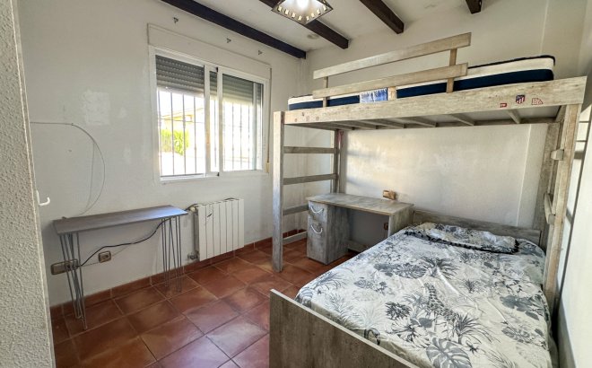 Resale - Town House -
San Miguel de Salinas - Inland
