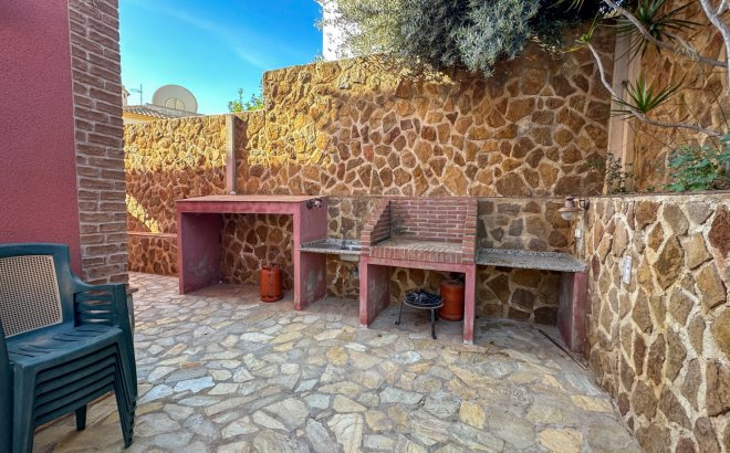 Resale - Town House -
San Miguel de Salinas - Inland