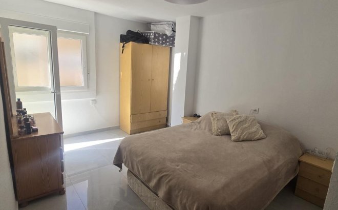 Resale - Apartment -
Torrevieja - Acequion