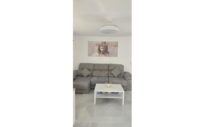 Resale - Apartment -
Torrevieja - Acequion