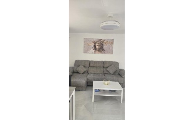 Resale - Apartment -
Torrevieja - Acequion