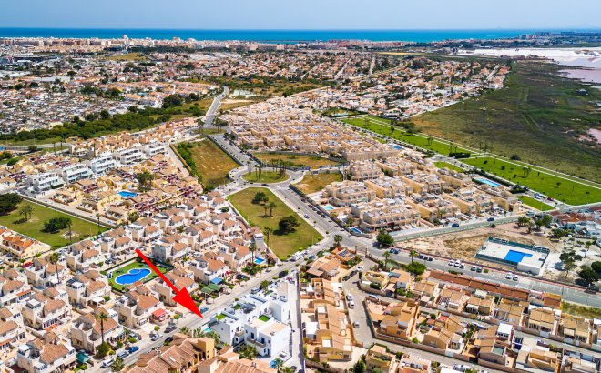 Resale - Villa -
Torrevieja - Costa Blanca