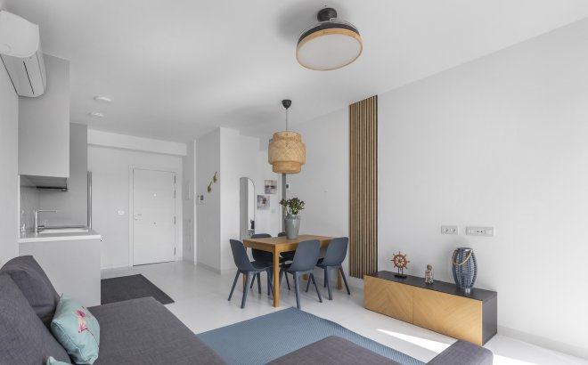 Revente - Appartement -
San Miguel de Salinas - Inland