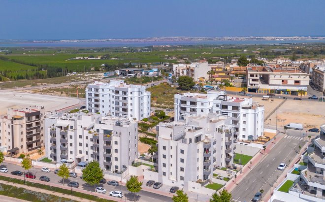 Revente - Appartement -
San Miguel de Salinas - Inland