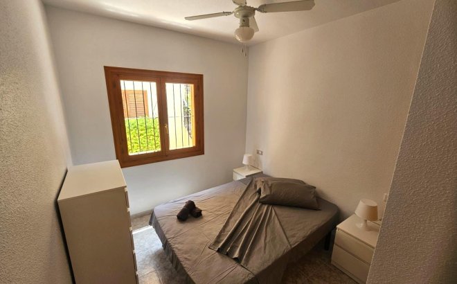 Resale - Bungalow -
Orihuela Costa - Playa Flamenca