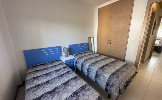 Resale - Bungalow -
Torrevieja - Costa Blanca