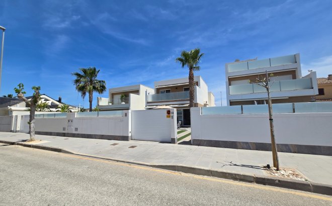 Revente - Villa -
Pilar de la Horadada - Costa Blanca