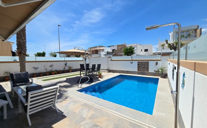 Revente - Villa -
Pilar de la Horadada - Costa Blanca