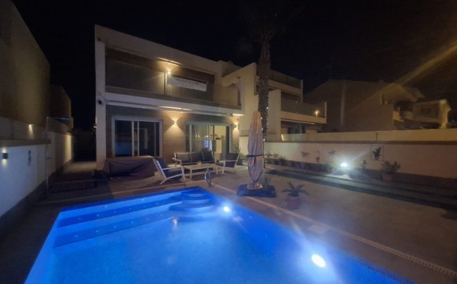 Revente - Villa -
Pilar de la Horadada - Costa Blanca