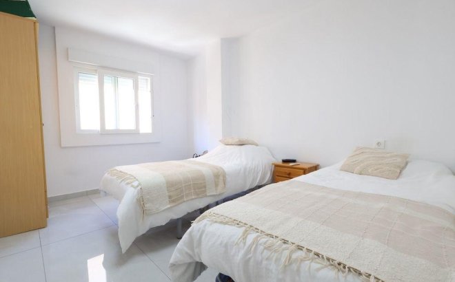 Resale - Apartment -
Torrevieja - Costa Blanca