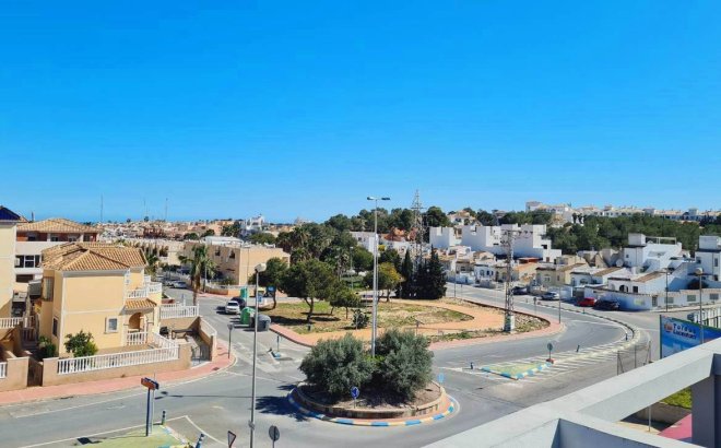 Resale - Apartment -
Villamartin - Costa Blanca