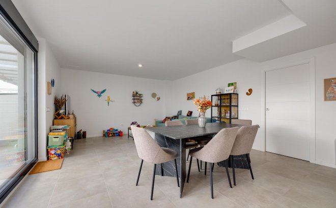 Resale - Penthouse -
Orihuela Costa - Costa Blanca