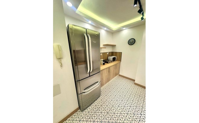 Resale - Apartment -
Torrevieja - Centro - Muelle Pesquero