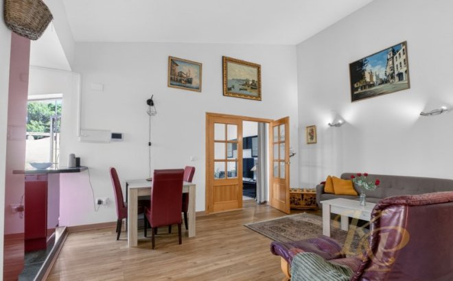 Resale - Villa -
Torrevieja - Costa Blanca