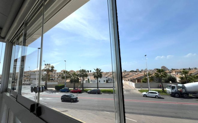 Resale - Bungalow -
Torrevieja - Aguas Nuevas