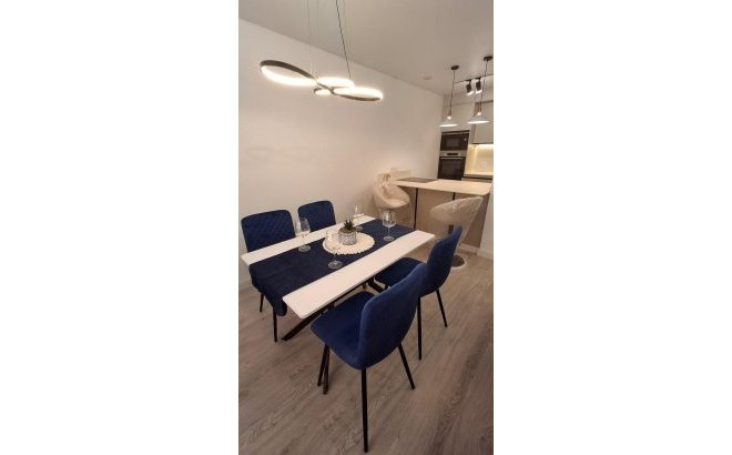 Resale - Apartment -
Torrevieja - Acequion