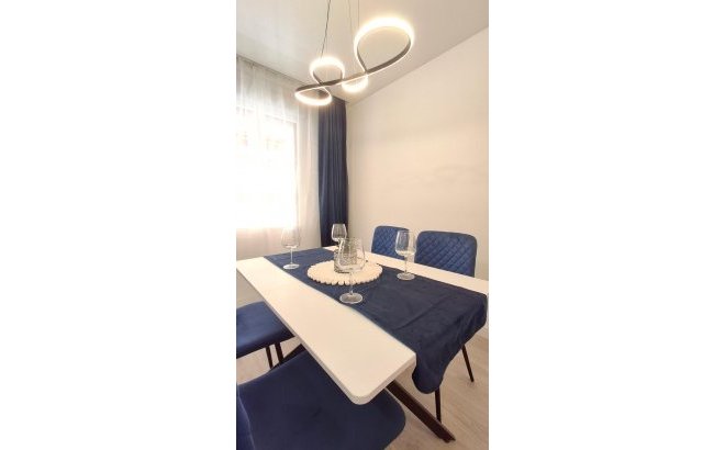 Resale - Apartment -
Torrevieja - Acequion