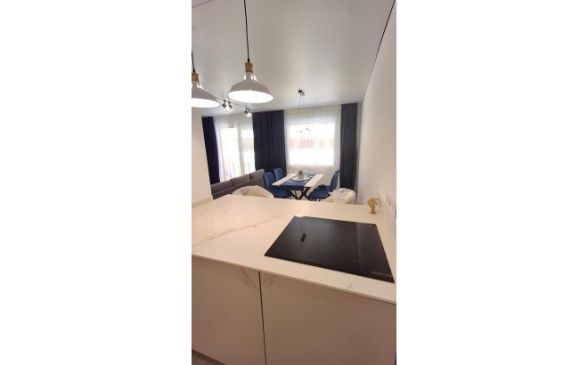 Resale - Apartment -
Torrevieja - Acequion