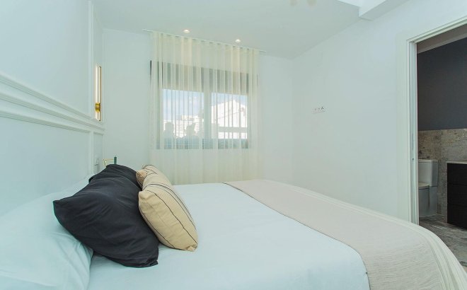Resale - Town House -
Torrevieja - La Siesta