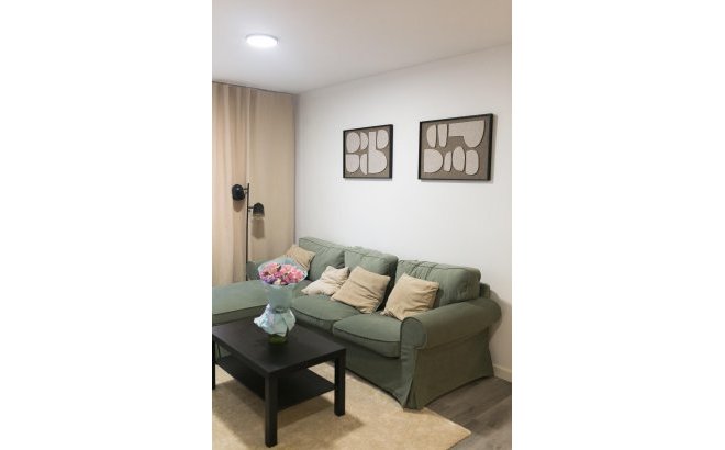 Resale - Apartment -
Torrevieja - Centro