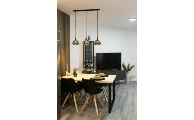 Resale - Apartment -
Torrevieja - Centro