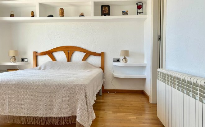 Resale - Villa -
Torrevieja - San Luis