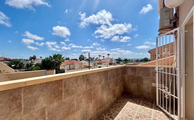 Resale - Villa -
Torrevieja - San Luis