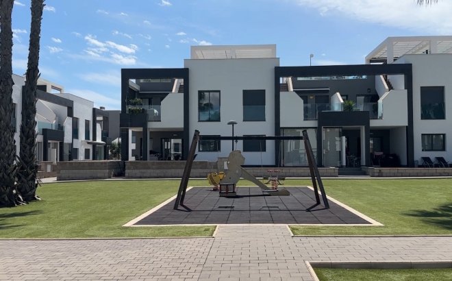 Resale - Apartment -
La Zenia - Costa Blanca