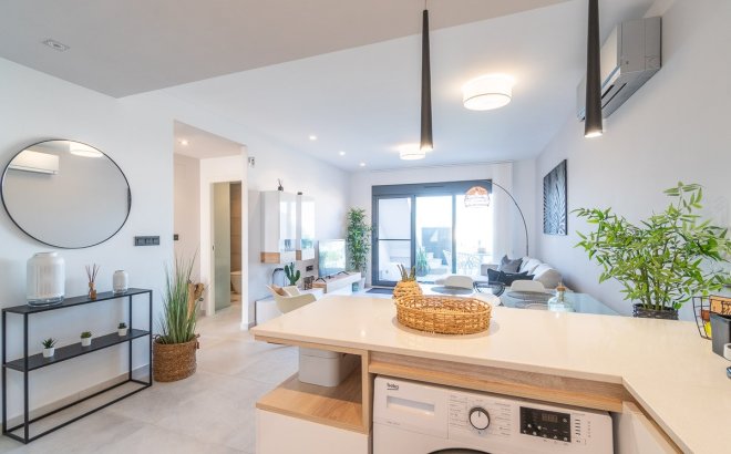 Resale - Apartment -
El Raso - Costa Blanca