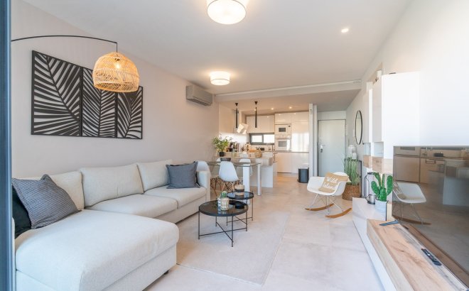Resale - Apartment -
El Raso - Costa Blanca