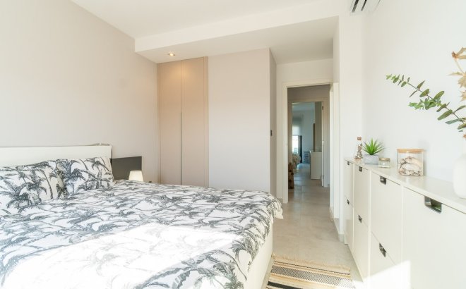 Resale - Apartment -
El Raso - Costa Blanca