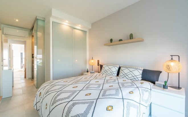 Resale - Apartment -
El Raso - Costa Blanca